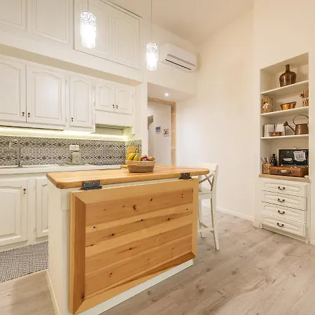 Marco's Stylish In The Heart Of *