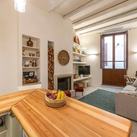 Marco's Stylish In The Heart Of Apartment *