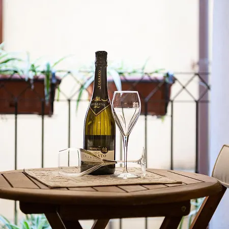 Marco's Stylish In The Heart Of Daire *